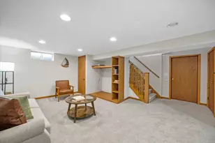 307 Hill St, Hartland, WI 53029 - Photo 9