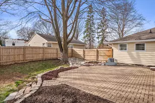 307 Hill St, Hartland, WI 53029 - Photo 21