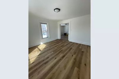 630  Hagerer St, Racine, WI 53402 - Photo 5