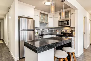 1660 N Prospect Ave, Milwaukee, WI 53202 - Photo 5