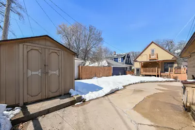 6919 W Bluemound Rd, Wauwatosa, WI 53213 - Photo 37