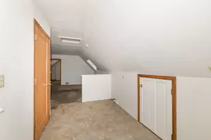 6919 W Bluemound Rd, Wauwatosa, WI 53213 - Photo 19