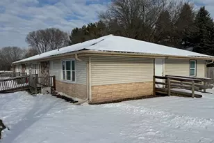 535 Merton Ave, Hartland, WI 53029 - Photo 1
