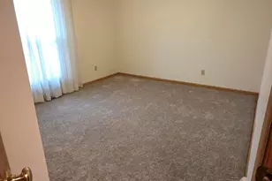 5509 Hilldale Dr, Racine, WI 53406 - Photo 11