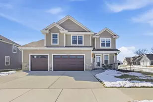 W239N5491 Fieldstone Pass Cir, Sussex, WI 53089 - Photo 1