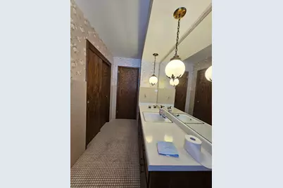 744 N 119 St, Wauwatosa, WI 53226 - Photo 19