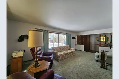 744 N 119 St, Wauwatosa, WI 53226 - Photo 11