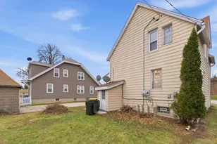 2316 S 84th St, West Allis, WI 53227 - Photo 5