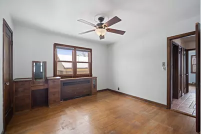 5144 S 43rd St, Greenfield, WI 53220 - Photo 13