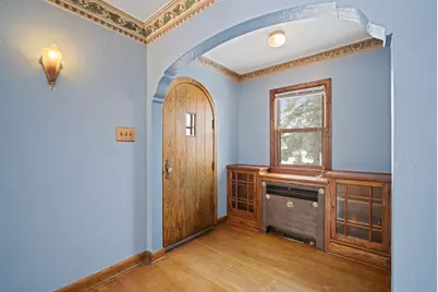 5144 S 43rd St, Greenfield, WI 53220 - Photo 3