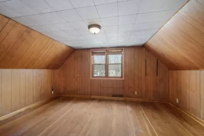 5144 S 43rd St, Greenfield, WI 53220 - Photo 17