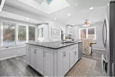 4614 N 107th St, Wauwatosa, WI 53225 - Photo 9