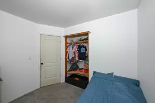 4922 W Norwich Ct, Milwaukee, WI 53220 - Photo 13