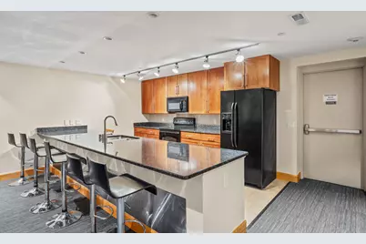 1550 E Royall Pl #710, Milwaukee, WI 53202 - Photo 23