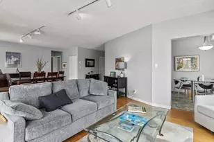 333 Lake Ave, Racine, WI 53403 - Photo 17