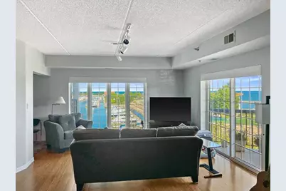 333  Lake Ave #308, Racine, WI 53403 - Photo 3