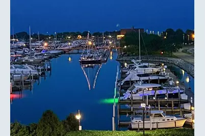 333  Lake Ave #308, Racine, WI 53403 - Photo 1