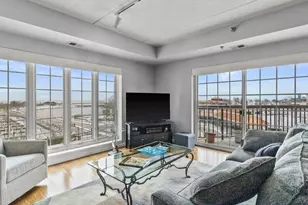 333 Lake Ave, Racine, WI 53403 - Photo 11