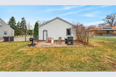 8200 N 44th St, Brown Deer, WI 53223 - Photo 29