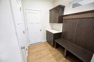 2009 Savannah Dr, Grafton, WI 53024 - Photo 9