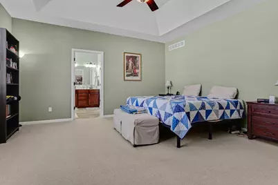 2402  Kiowa Dr, Grafton, WI 53024 - Photo 17