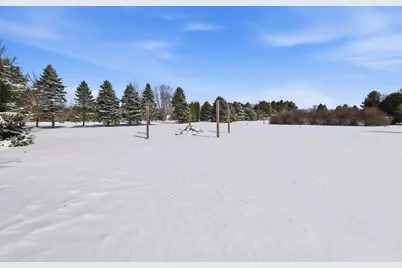 N66W35104  Lappland Xing, Oconomowoc, WI 53066 - Photo 39