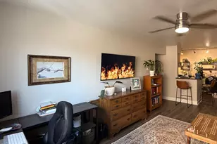 2121 N Cambridge Ave, Milwaukee, WI 53202 - Photo 15