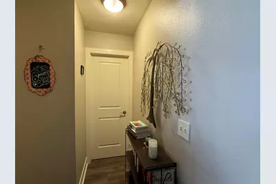 2121 N Cambridge Ave #112, Milwaukee, WI 53202 - Photo 23