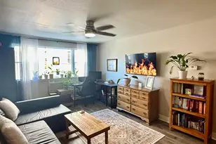 2121 N Cambridge Ave, Milwaukee, WI 53202 - Photo 13