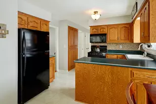 9292 N 60th St, Brown Deer, WI 53223 - Photo 9