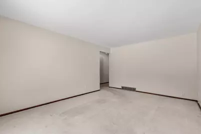 N95W25044  Whitewater Dr, Lisbon, WI 53017 - Photo 7