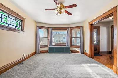 426 E Pleasant St, Oconomowoc, WI 53066 - Photo 9