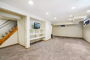 426 E Pleasant St, Oconomowoc, WI 53066 - Photo 53