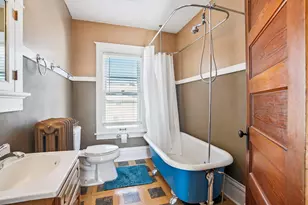 426 E Pleasant St, Oconomowoc, WI 53066 - Photo 51