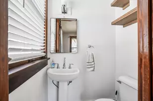 426 E Pleasant St, Oconomowoc, WI 53066 - Photo 31