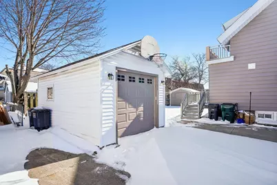 426 E Pleasant St, Oconomowoc, WI 53066 - Photo 57