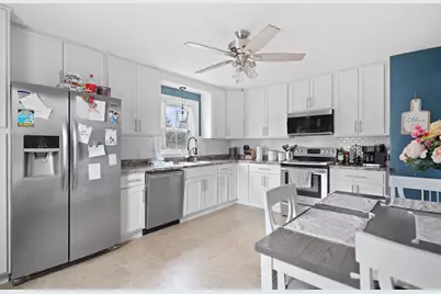 4719  76th St, Pleasant Prairie, WI 53142 - Photo 9