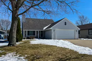 3605 15th Ave, South Milwaukee, WI 53172 - Photo 1