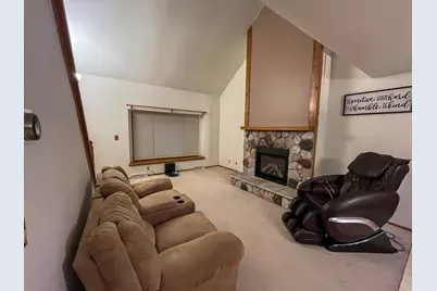 3605  15th Ave, South Milwaukee, WI 53172 - Photo 5