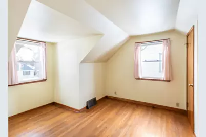 3238 N 86th St, Milwaukee, WI 53222 - Photo 9