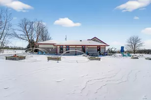 998 E Newark Dr, Farmington, WI 53090 - Photo 25