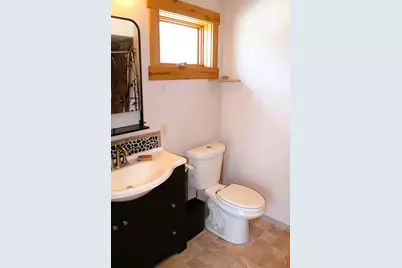 517  3rd St, La Crescent, MN 55947 - Photo 29