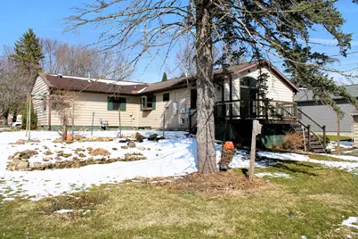 517  3rd St, La Crescent, MN 55947 - Photo 1