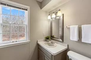 9940 N Lamplighter Ln, Mequon, WI 53092 - Photo 25