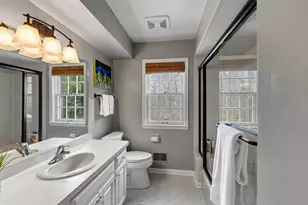 9940 N Lamplighter Ln, Mequon, WI 53092 - Photo 21