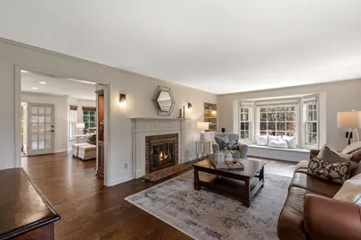 9940 N Lamplighter Ln, Mequon, WI 53092 - Photo 3