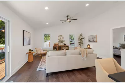 1005  Center St, Delavan, WI 53115 - Photo 3