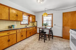 3128 N 82nd St, Milwaukee, WI 53222 - Photo 7