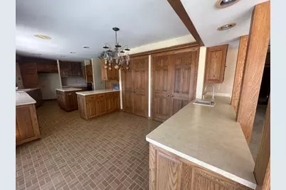 S37W32055  Kamps Ct, Genesee, WI 53189 - Photo 9