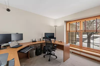 1414 W El Rancho Dr, Mequon, WI 53092 - Photo 23